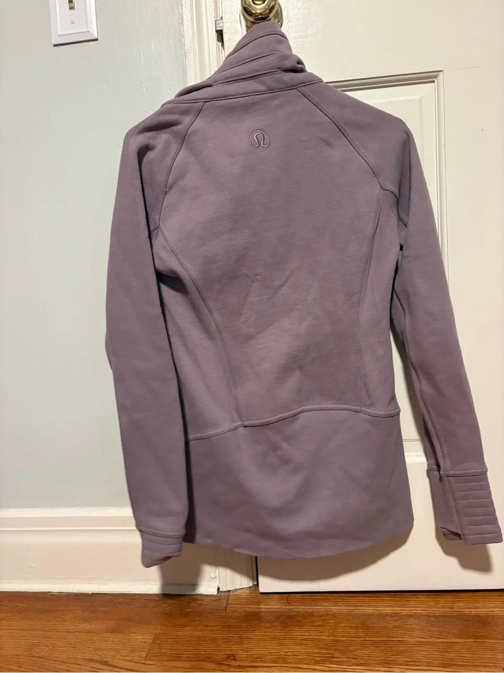 lululemon athletica mauve zip